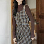 Vintage Vibes with a Modern Twist Step into cozy elegance